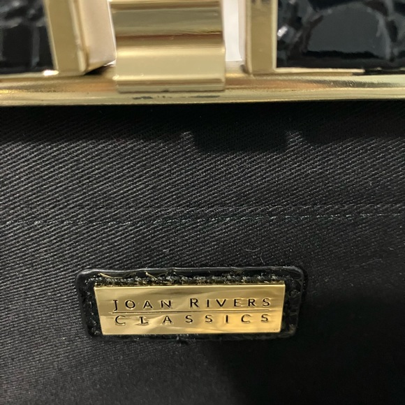 🆕 Joan Rivers Classics Collection Black Patent Leather & Gold colored Clutch - Picture 3 of 7